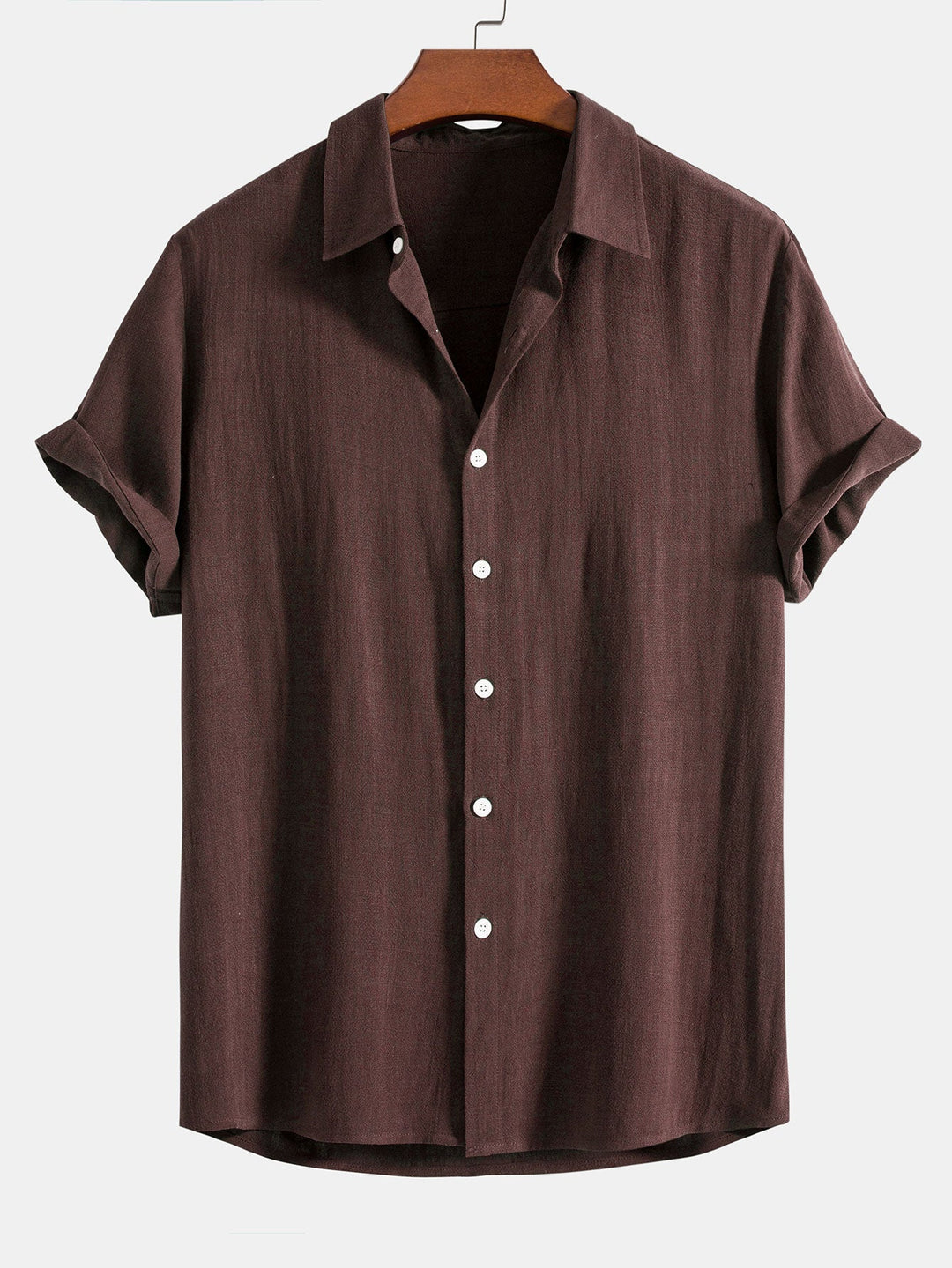 Men's linen-blend shirt with short sleeves, button placket and relaxed fit.