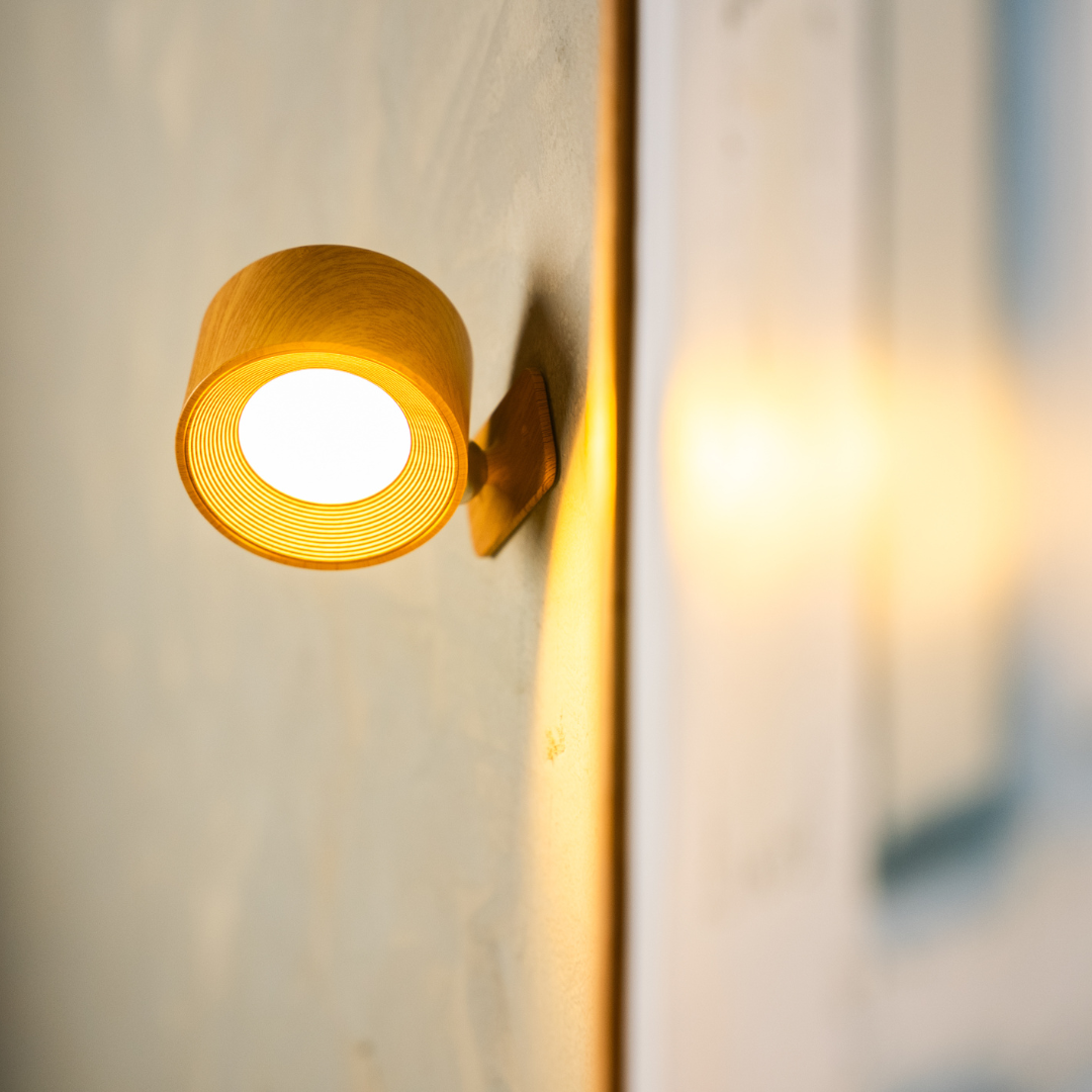Cordless LED Wall Light with 360° Rotating Head, Touch Dimmer, 3 Colours