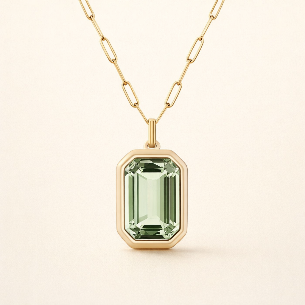 Soft gold necklace with elegant little heart