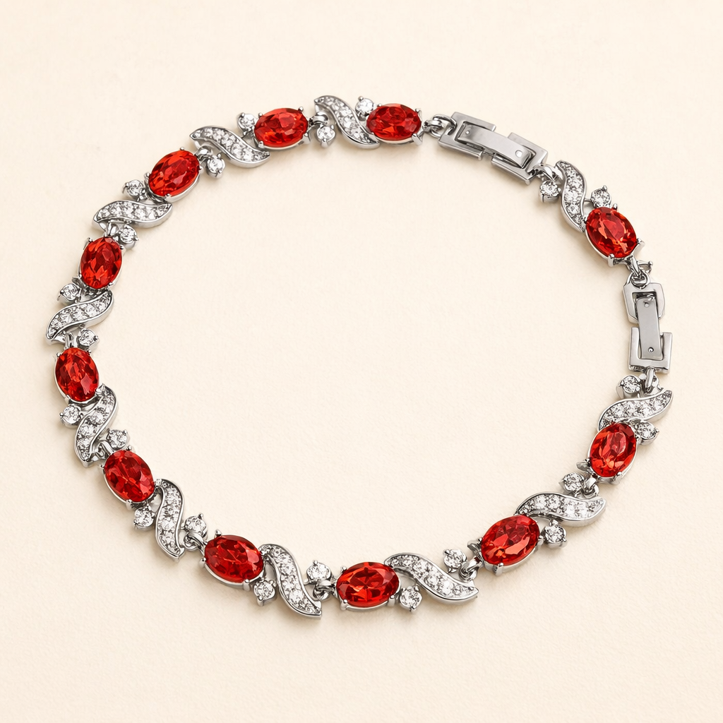 Elegant bracelet with refined details