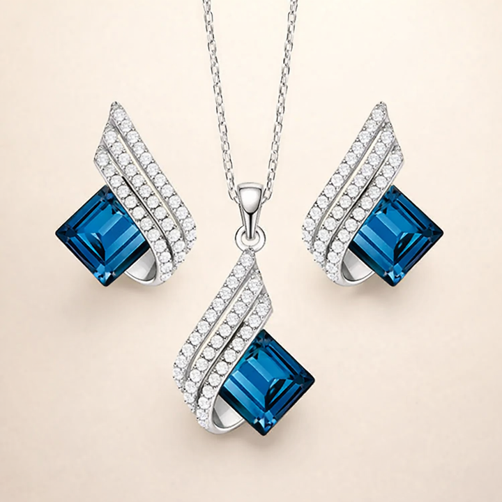 Elegant White Gold Jewellery Set with Refined Details