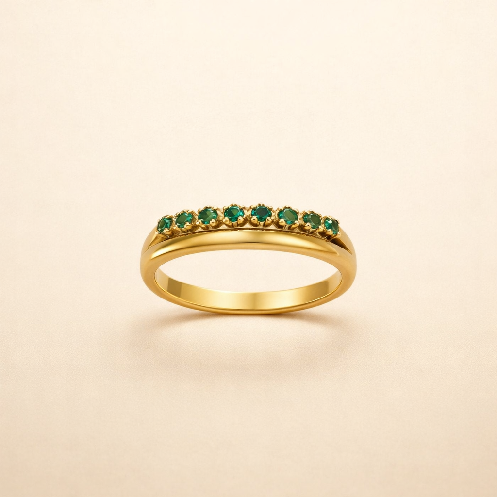 Elegant emerald-green ring with refined layers