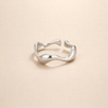 Elegant silver wave ring with refined lines