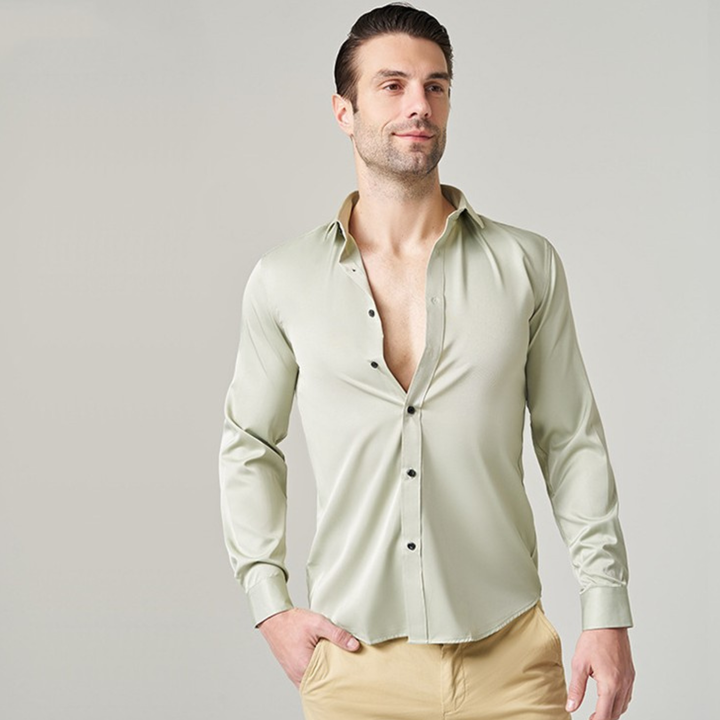 Men’s Casual Work Shirt with Classic Fit