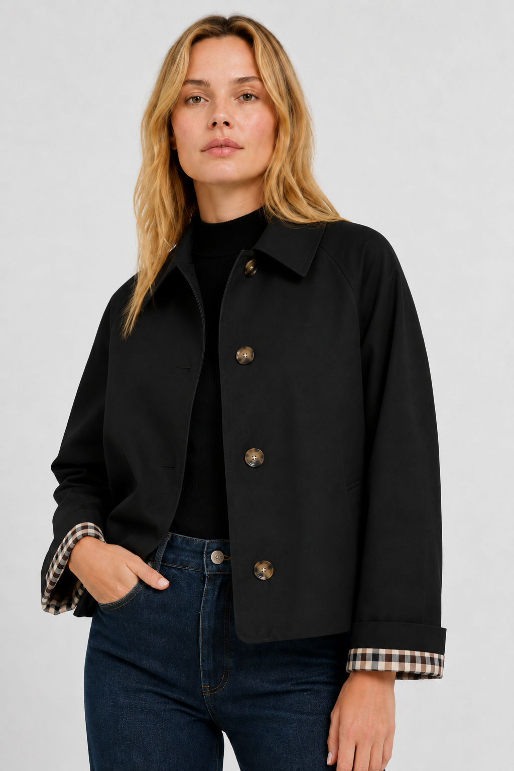 Lightweight Women's Jacket with Loose Fit and Gingham Lining