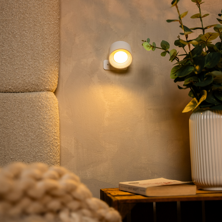 Cordless LED Wall Light with 360° Rotation, Touch Dimming, 3 Light Colours and USB-C Battery