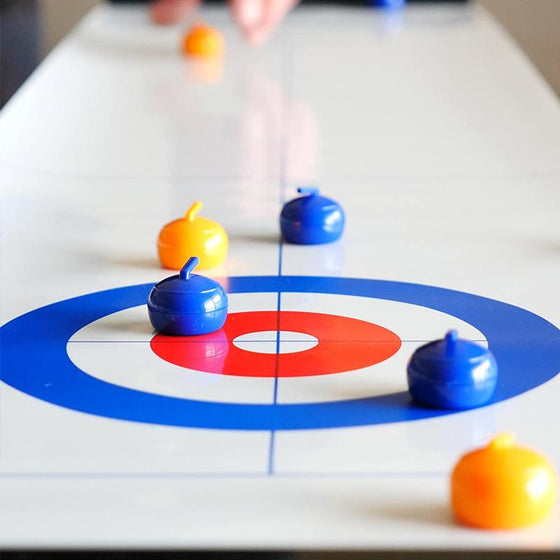 Mini-Curling-Spiel für zu Hause mit rutschigen Steinen und magnetischen Stöcken