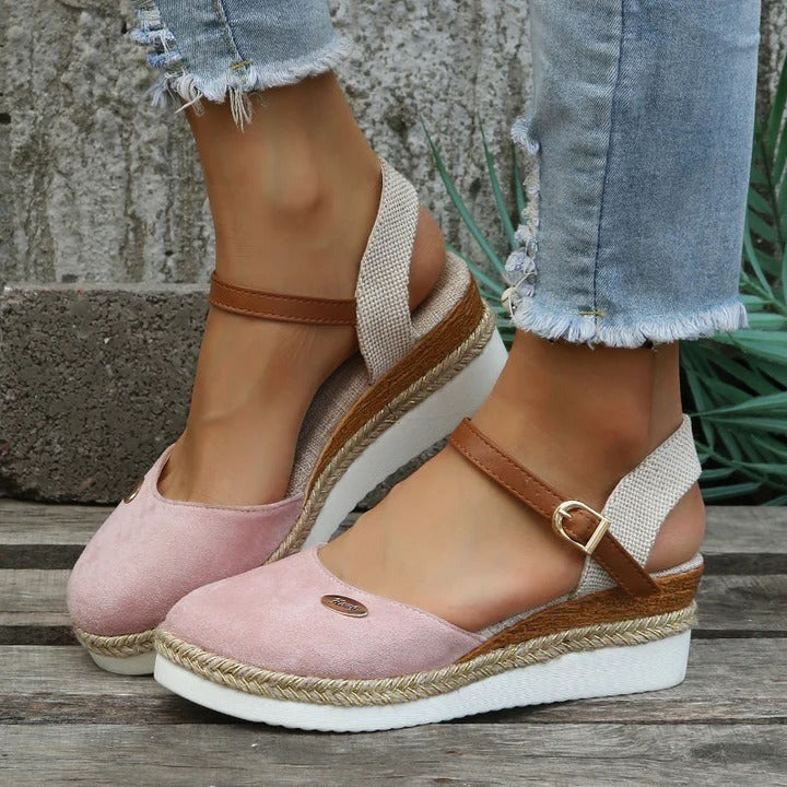 Orthopedic trendy sandals