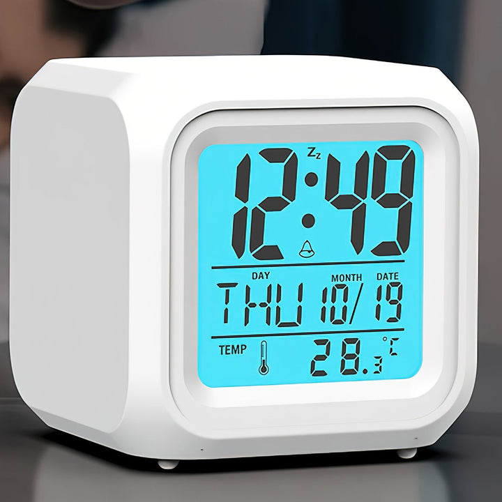 Digitaler LED-Wecker mit Temperaturanzeige – Leise und hell für jeden Raum