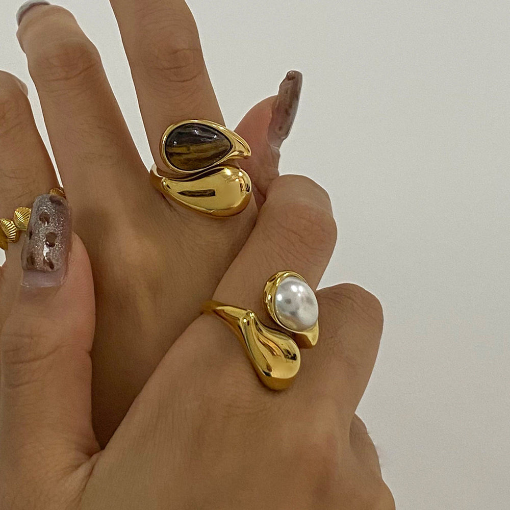 Mara Amber Pearl Ring
