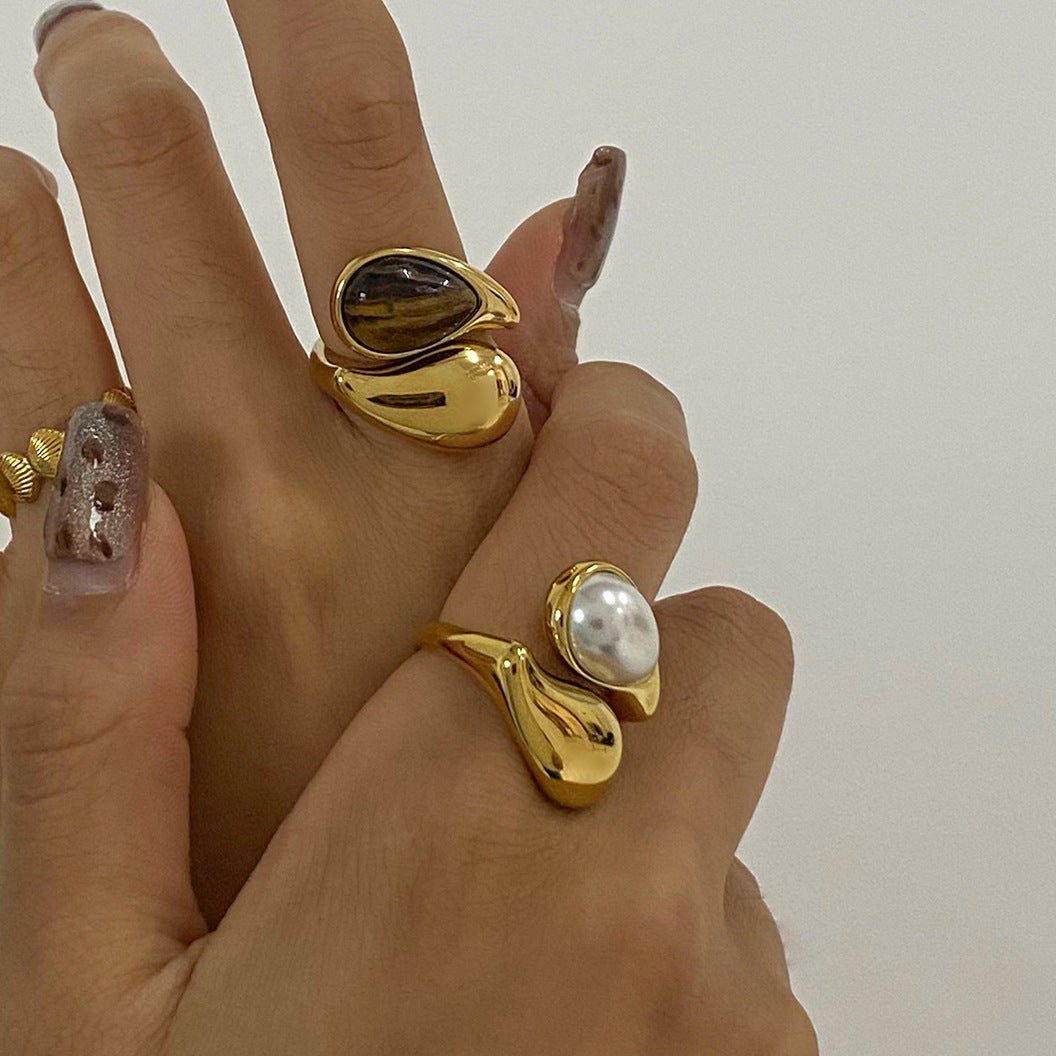 Mara Amber Pearl Ring