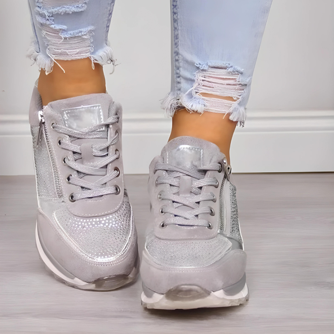 Women’s Casual Sneakers – Everyday Style with Supportive Design