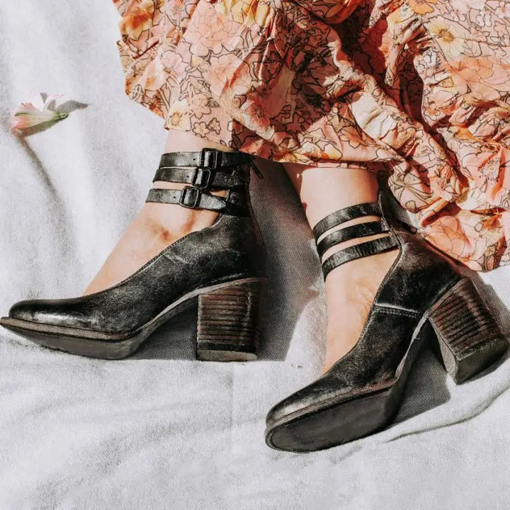Vintage Pumps for Women