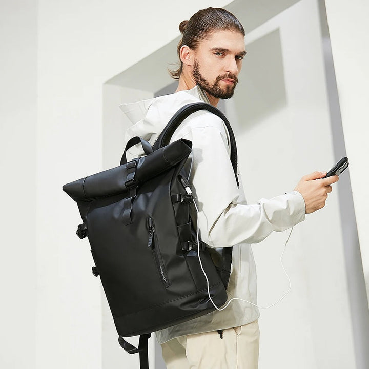 3-in-1 Bike Bag and Backpack – Waterproof, Adjustable Storage for Every Ride