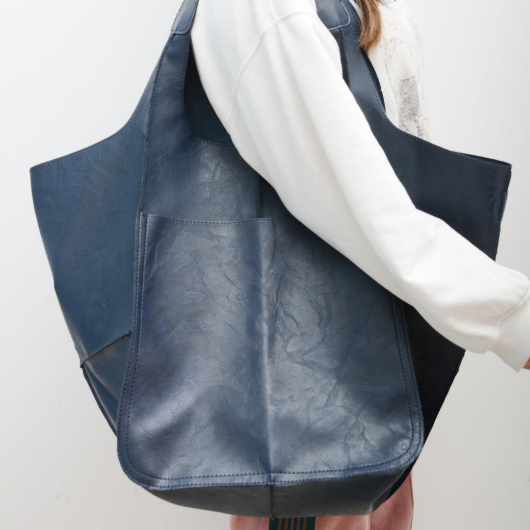 RetroWave Große Strandtasche – Elegant und Funktional