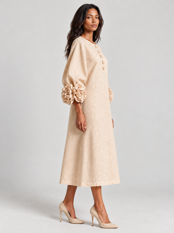 Elegant, Long, Flowing Dress with Balloon Sleeves