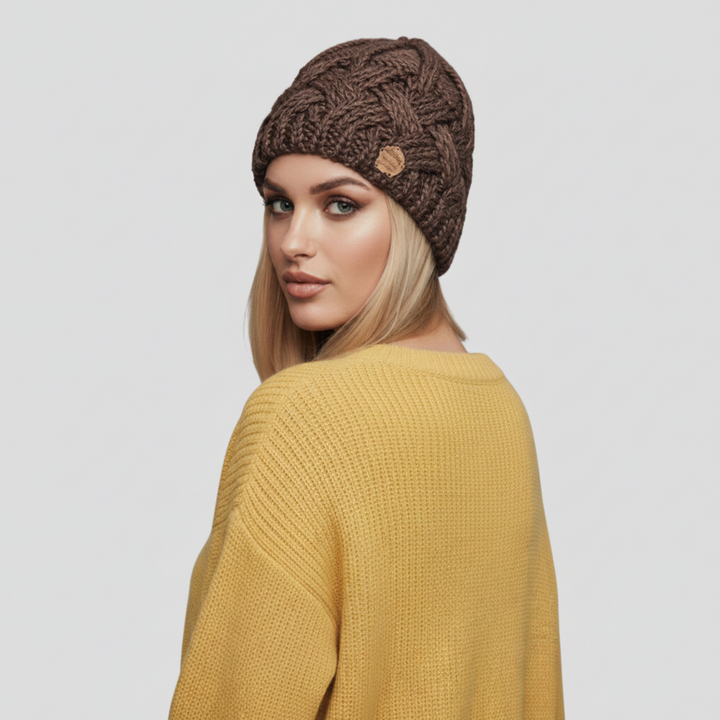 https://cdn.shopify.com/s/files/1/0898/4746/4277/files/KnitHatwithRibbedEdgeandTexturedWovenSurface_9.png?v=1763819391