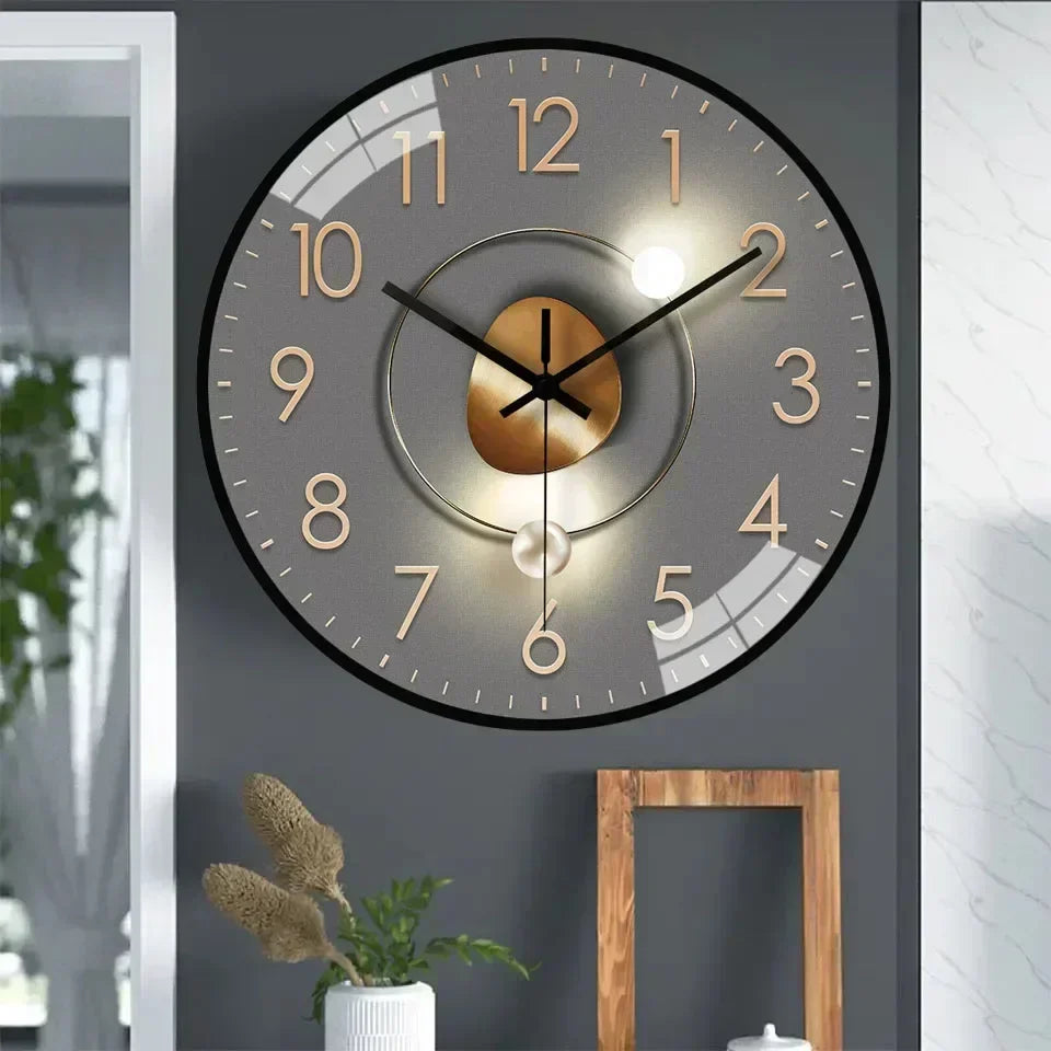 Elegante, leise Wanduhr, ideal für jeden Raum