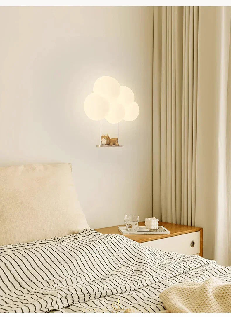 Light Magic in the Children's Wall Lamp