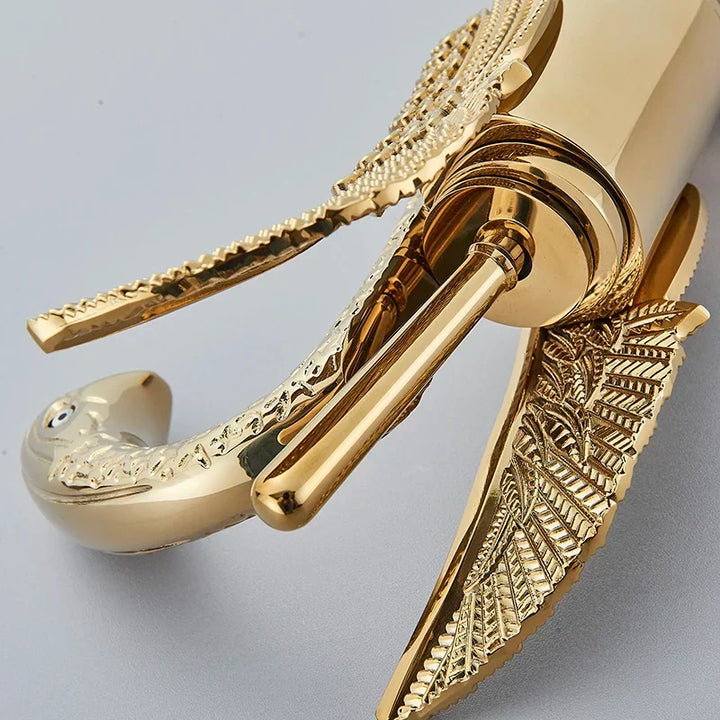 Einhebel-Waschtischarmatur in Gold Swan