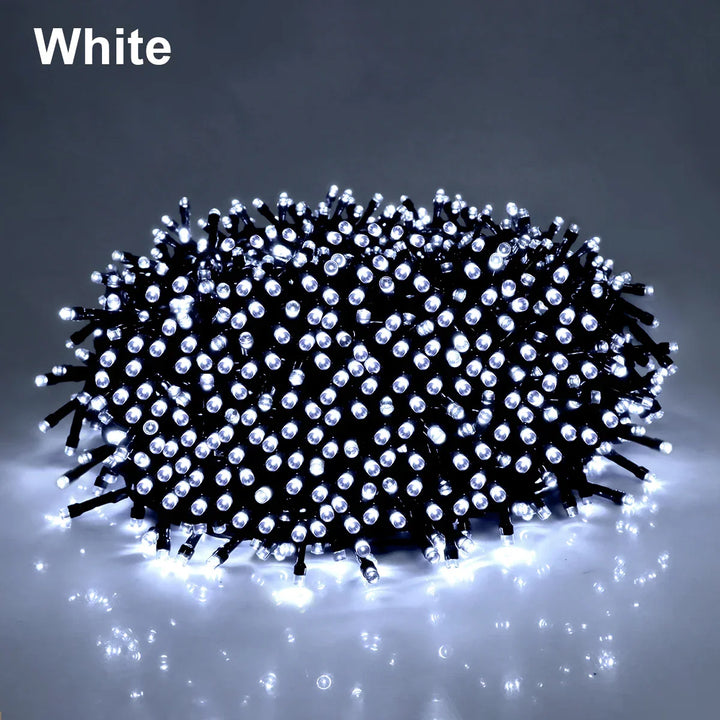 LuminaraX | LED-Lichterkette Außen 24V | 8 Beleuchtungsmodi | Wasserdicht IP65 | 10–100 m | Für Garten, Haus und Weihnachtsdekoration