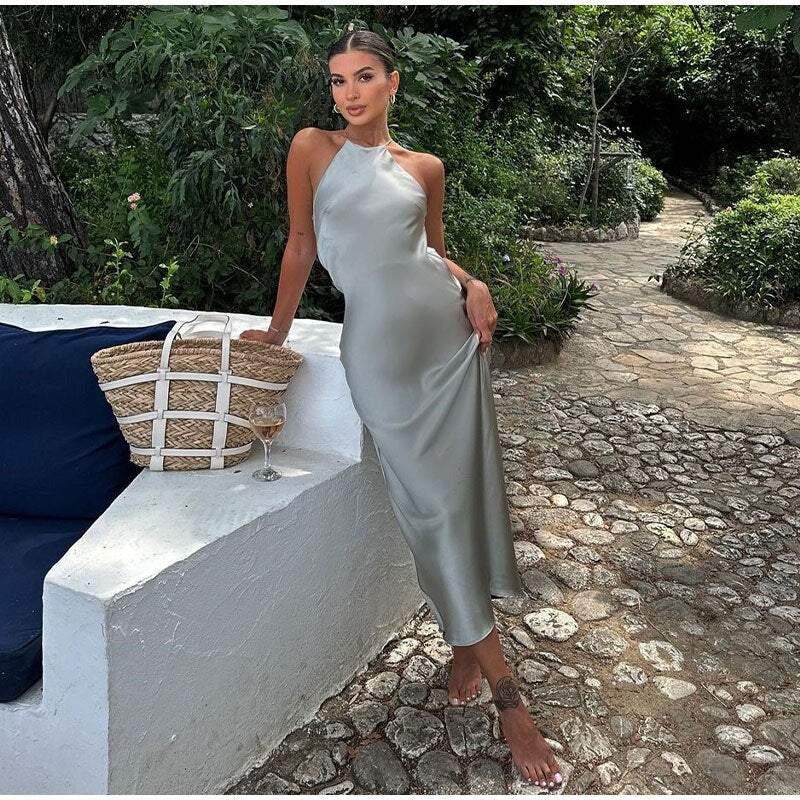 Sleeveless Elegant Maxi Dress – Sakia