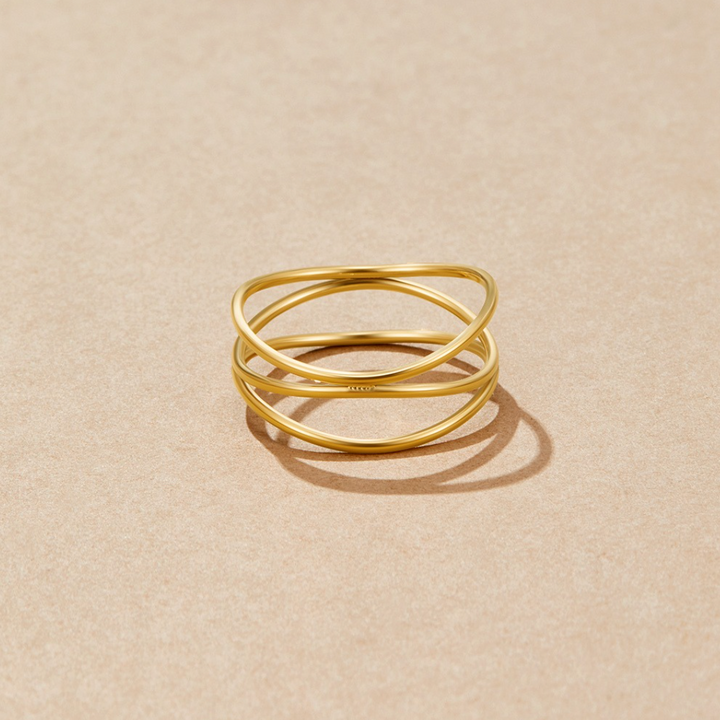 Refined gold ring with endless loop
