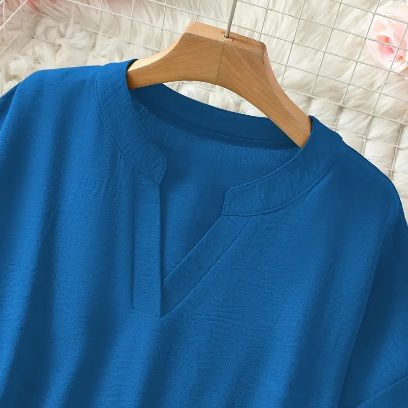 https://cdn.shopify.com/s/files/1/0864/2786/1320/files/Sophie___Stylish_and_sophisticated_women_s_blouse_7.png?v=1776280245