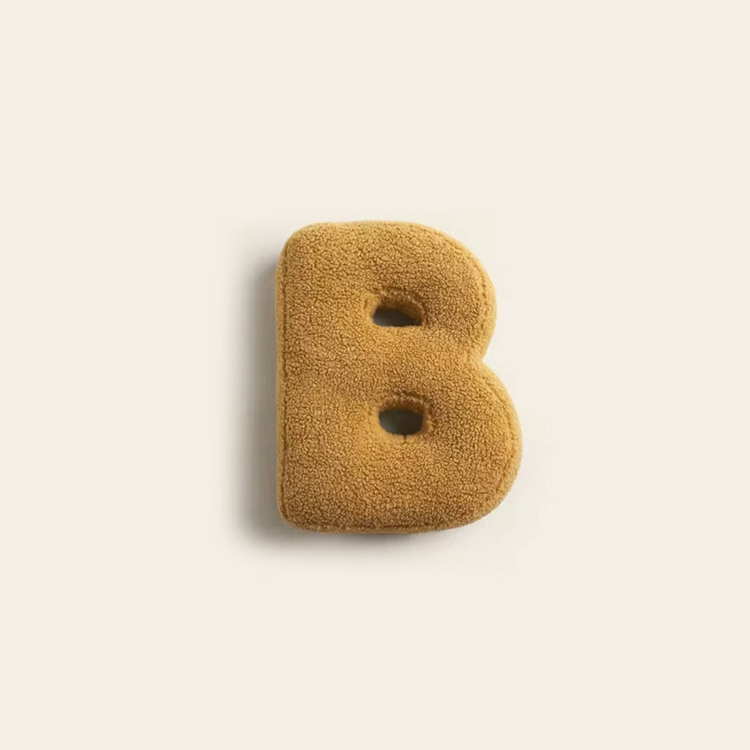Deko-Kissen mit Alphabet-Motiv – LetterLounge