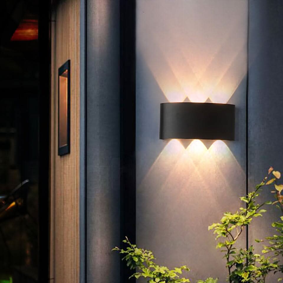 Waterproof LED Outdoor Wall Light – Slim Aluminium, Energy-Saving