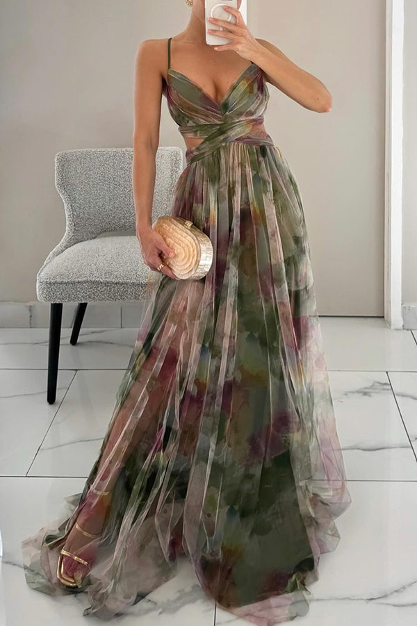 Women's maxi dress with thin straps and V-neck in a multicolour print