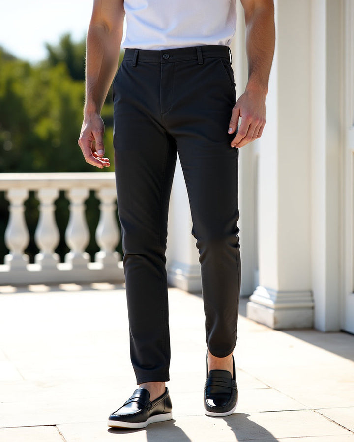 Men's slim-fit chinos for everyday and the office