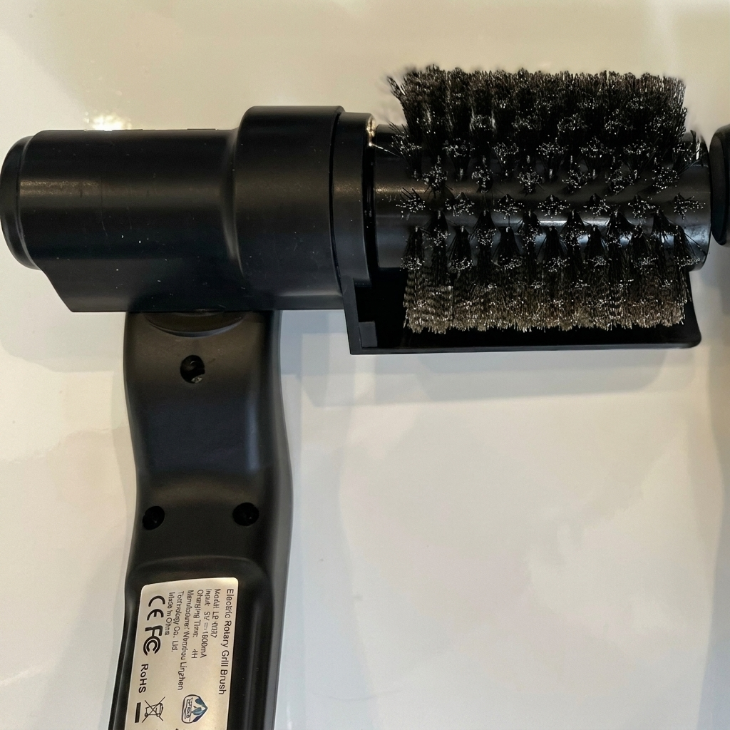 Electric BBQ Brush For Cleaning Heavy Grease And Grime From Grill Grates