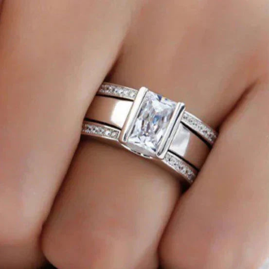 Vintage silver crystal ring