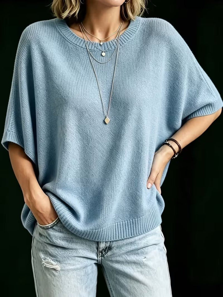 Casual Knit Top with Short Batwing Sleeves and Round Neckline