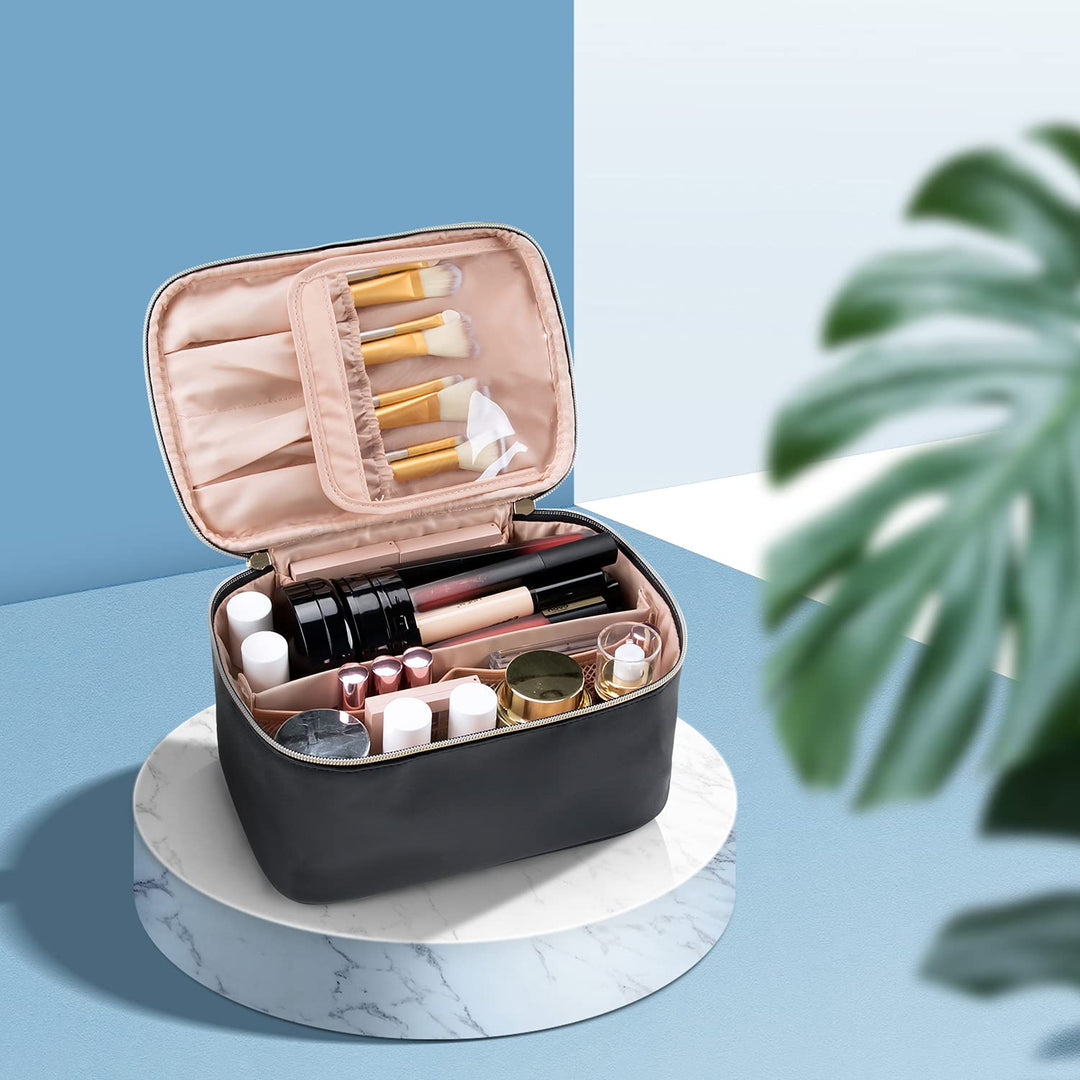 Portable Make-Up Organiser with Dividers