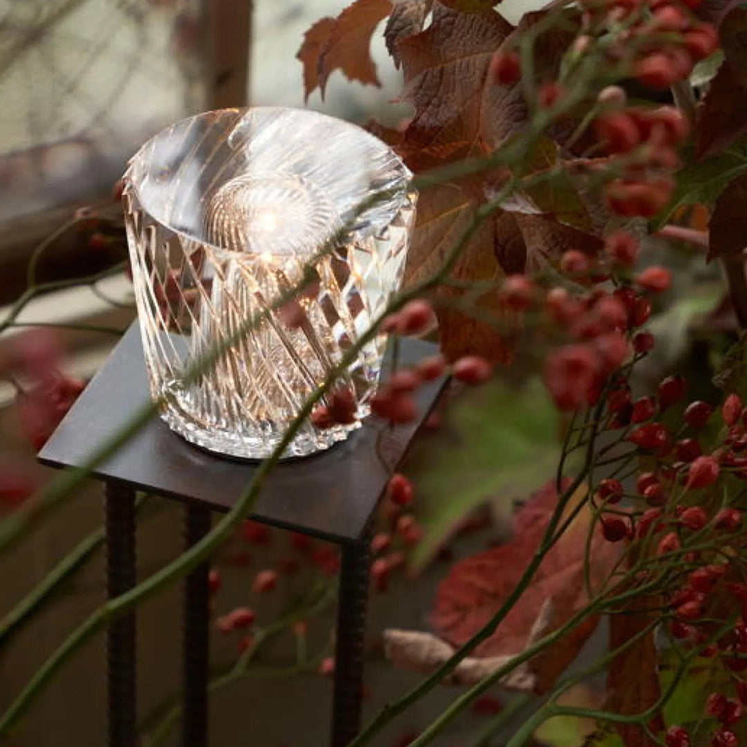 VÉLORIA Crystal Table Lamp | Diamond-Shaped Design & 360° Light Play | Cordless & USB Rechargeable | Up to 12 Hours of Light