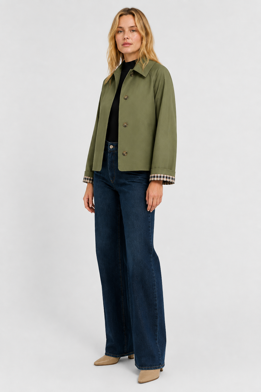 Lightweight Women's Jacket with Loose Fit and Gingham Lining