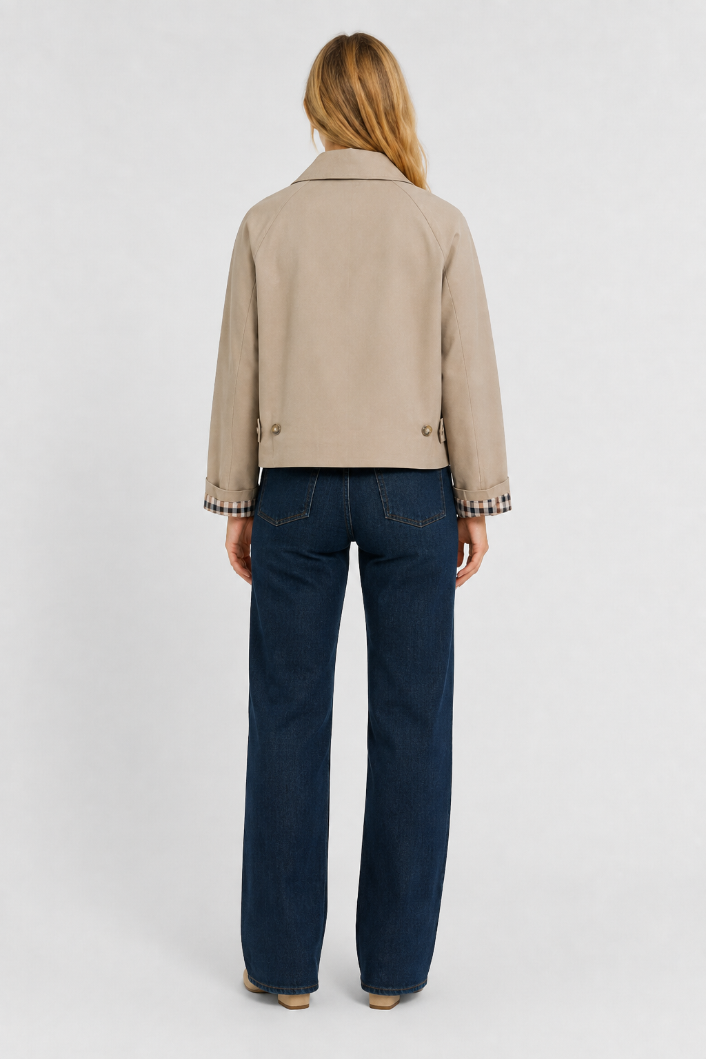 Lightweight Women's Jacket with Loose Fit and Gingham Lining