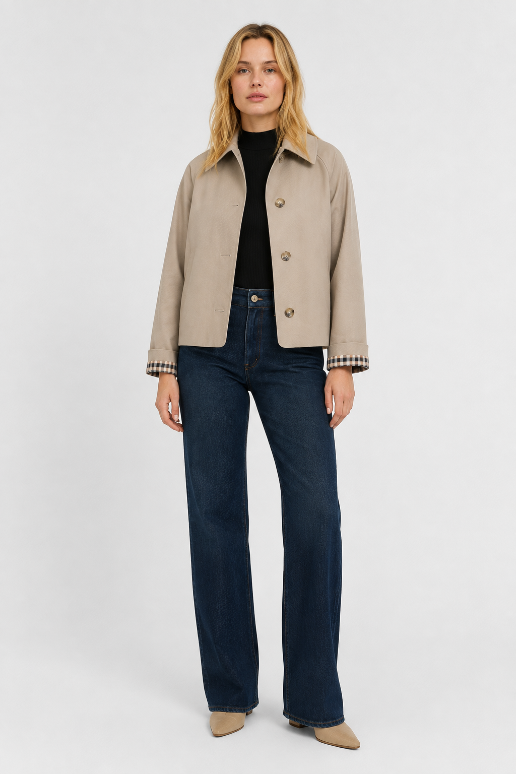 Lightweight Women's Jacket with Loose Fit and Gingham Lining