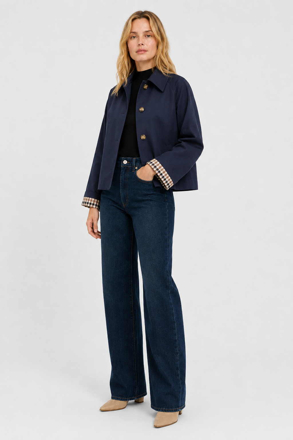 Lightweight Women's Jacket with Loose Fit and Gingham Lining