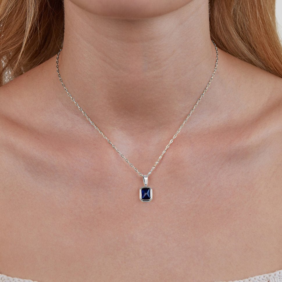 Silver necklace with ocean-blue pendant