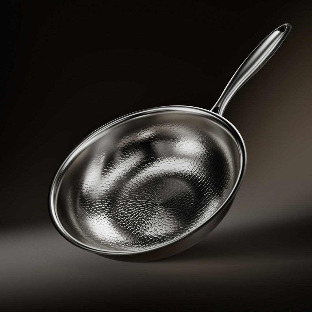 Hand-hammered titanium wok with flat base