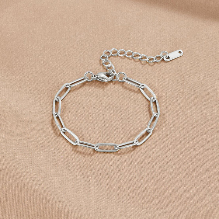 Minimalist silver bracelet with elegant links