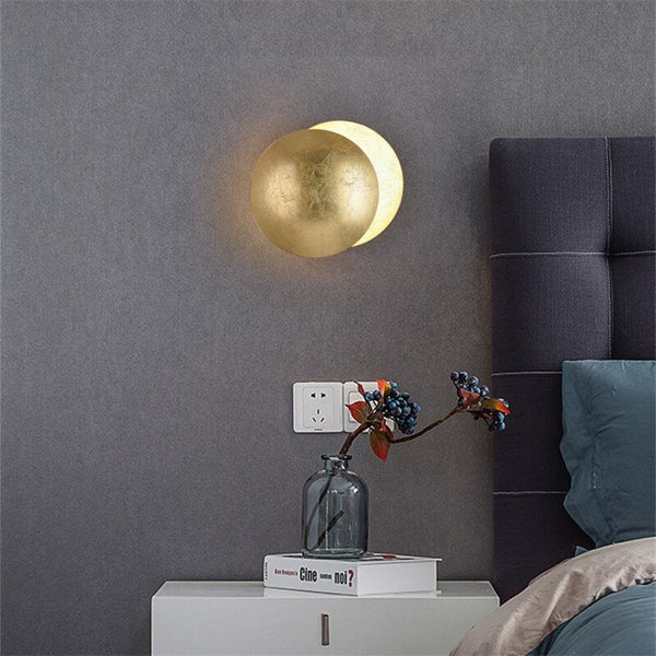 Wall Light with Magical Moonlight - Lunora